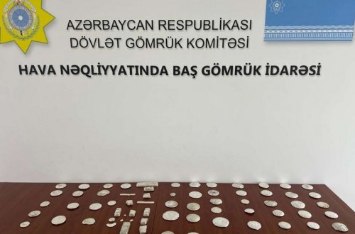 Azərbaycanda 25 kq-dan çox gümüşün qanunsuz yolla gömrük sərhədindən keçirilməsinin qarşısı alınıb