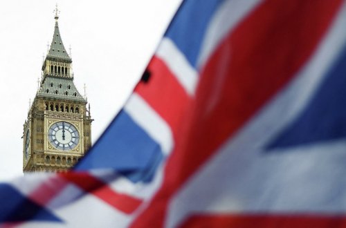 Britaniya İranın altı komandirinə sanksiya tətbiq edib