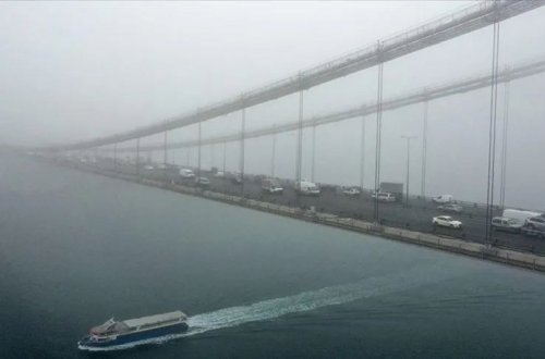 İstanbul boğazında gəmilərin hərəkəti müvəqqəti dayandırılıb